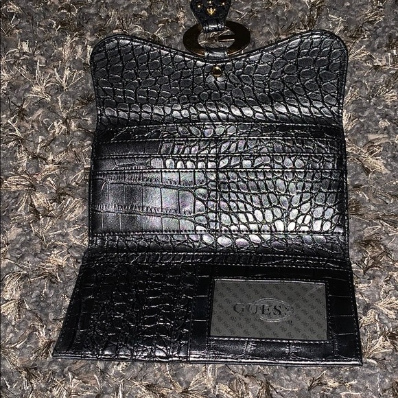Guess wallet - Picture 4 of 6